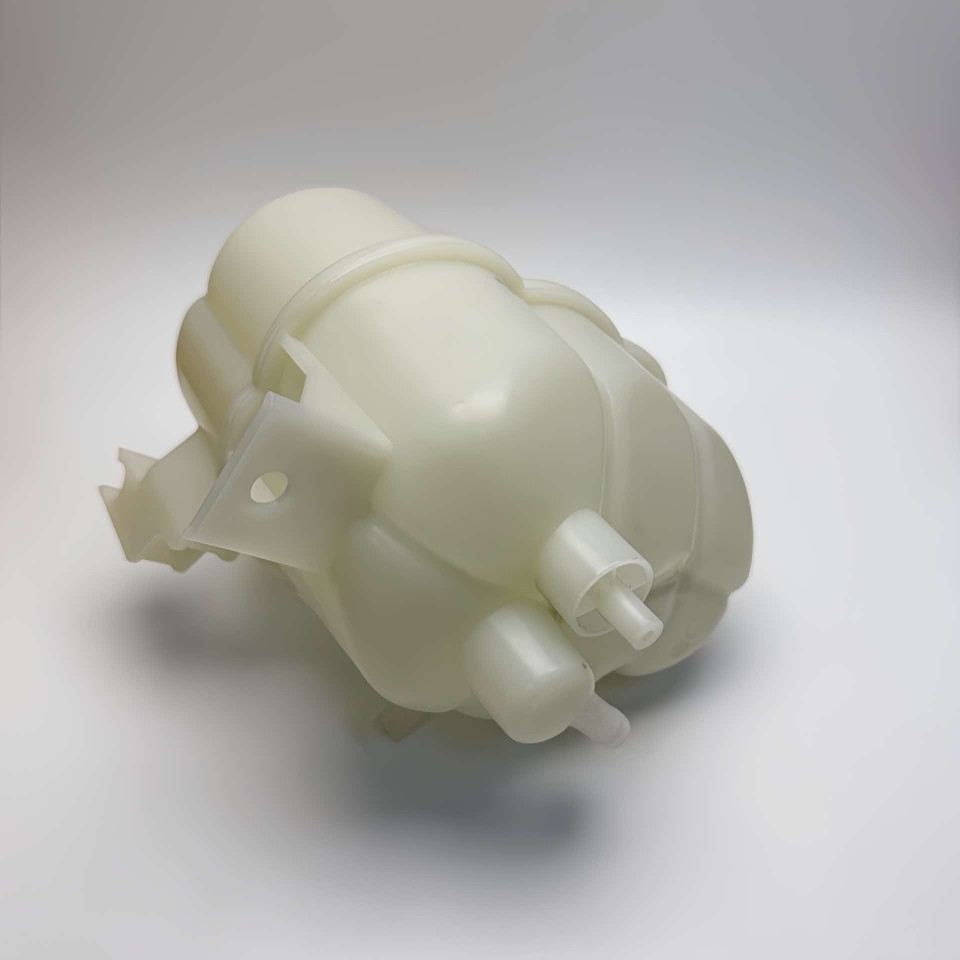 21710-5zp0a Ist Für Den Nissan Patrol Y62 Zusatzwasserbehälter Vq40de Geeignet.