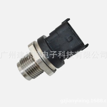 Develon Doosan Brandneuer Drucksensor 301309-00009 Ab Sofort Erhältlich.