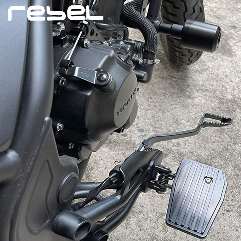 Verbreiterte Vordere Fußrastenhalterung Für Honda Cm500 Und Cm300 Rebel Modelle.