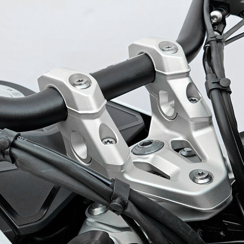 Geeignet Für Bmw R1300gs/adv Motorradmodifikationen: Lenkererhöhung, Nach Hinten Verlegte Schaltung Und Zubehör Zur Erhöhung Der Fahrzeughöhe.