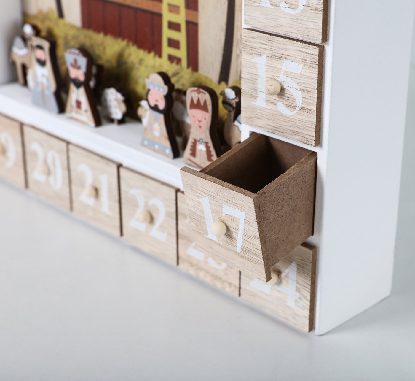 BRUBAKER befüllbarer Adventskalender Weihnachtskalender zum Befüllen - Bibelgeschichte mit LED Beleuchtung, Holz Kalender Weihnachten Krippe - 31,5 cm Bild 2