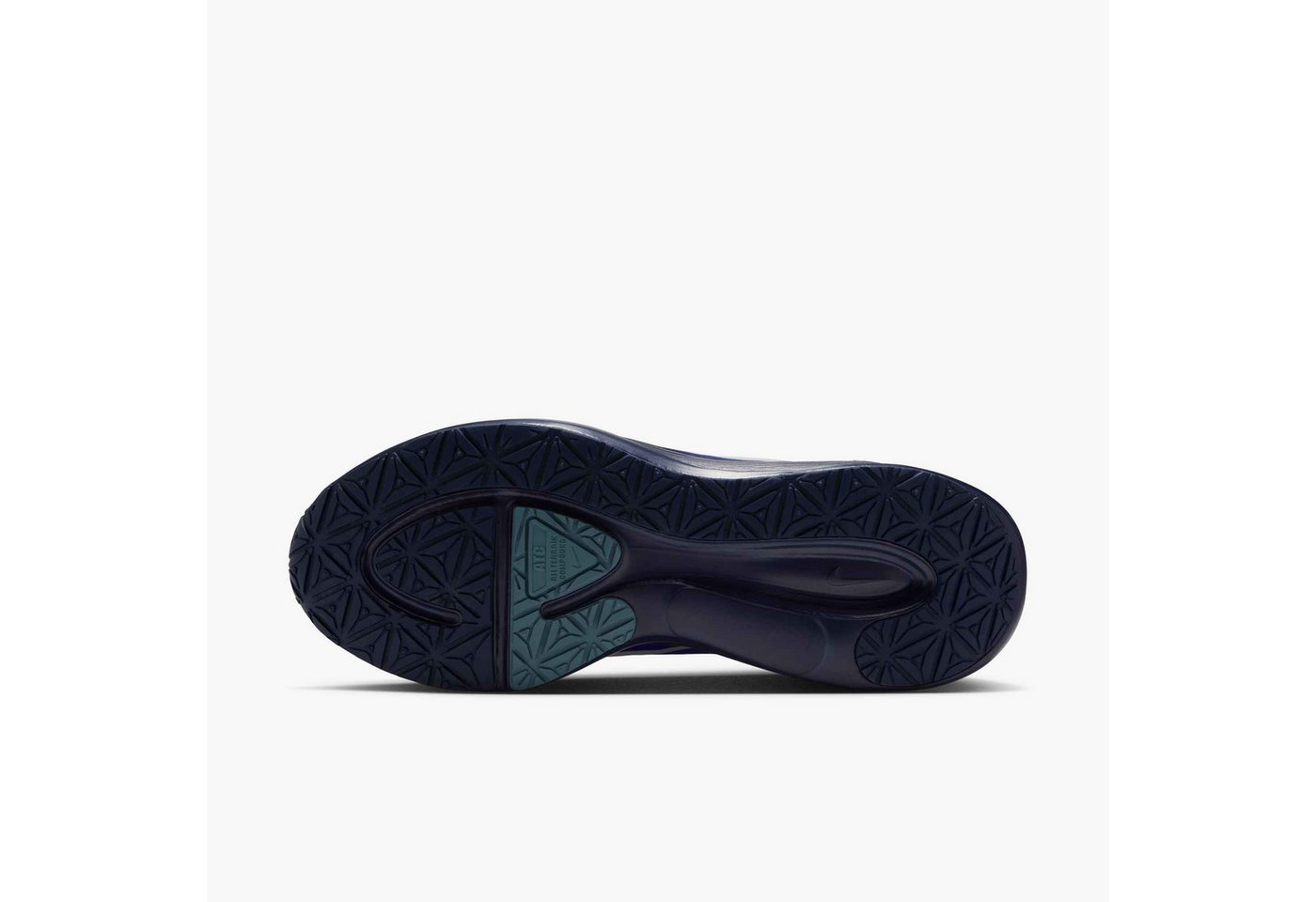 Nike Revolution 8 Utility Laufschuh