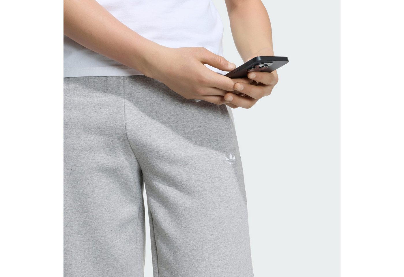 adidas Originals Trainingshose OVERSIZE-JOGGINGHOSE, FLEECE (1-tlg) Bild 2