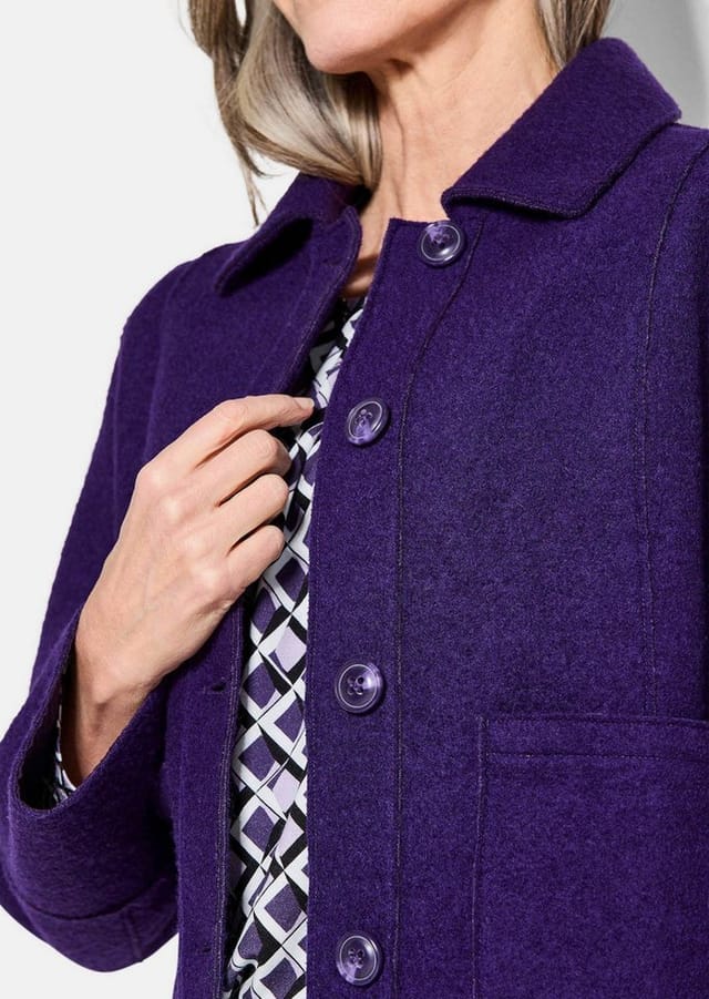 GOLDNER Outdoorjacke Elegante Wolljacke mit Hemdkragen Herbstjacke mit Knopfleiste, aufgesetzten Taschen und Langarm